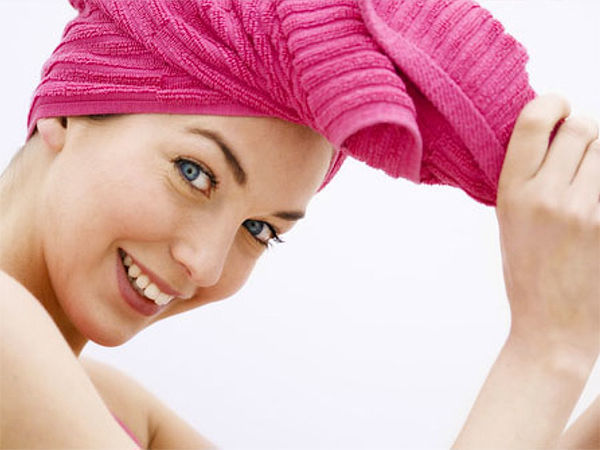Как быстро высушить волосы без фена: советы на все случаи - TwitNow.ru