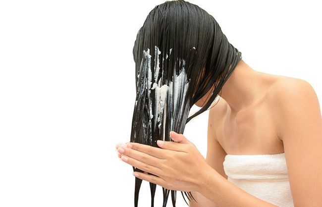 Как быстро высушить волосы без фена: советы на все случаи - TwitNow.ru