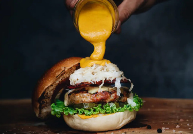 В Швеции создали веганский бургер со вкусом человечины - TwitNow.ru