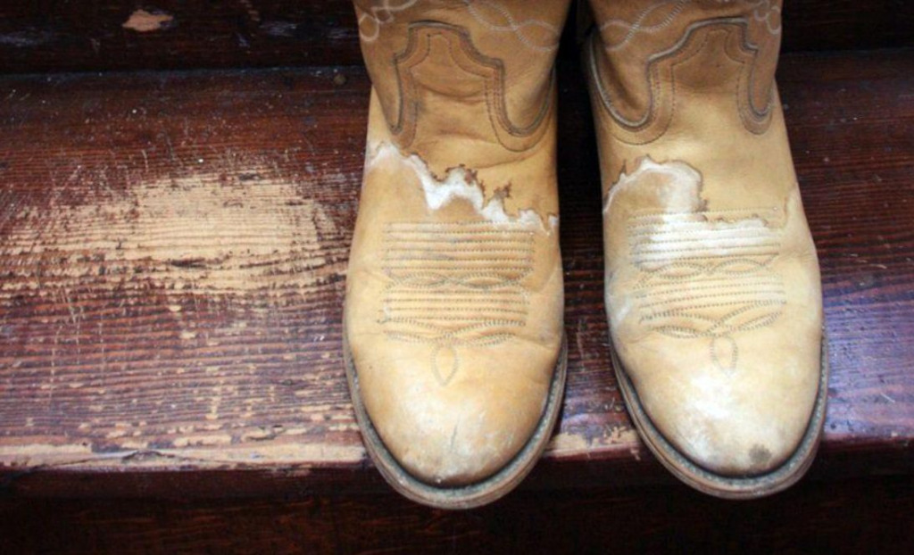 Борьба с пятнами от соли на обуви: легкие решения для вашей проблемы - TwitNow.ru